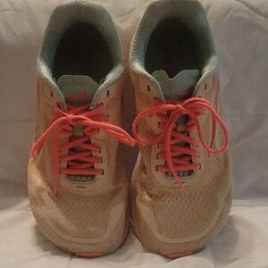 Altra EgoMax Sneakers with Coral Laces